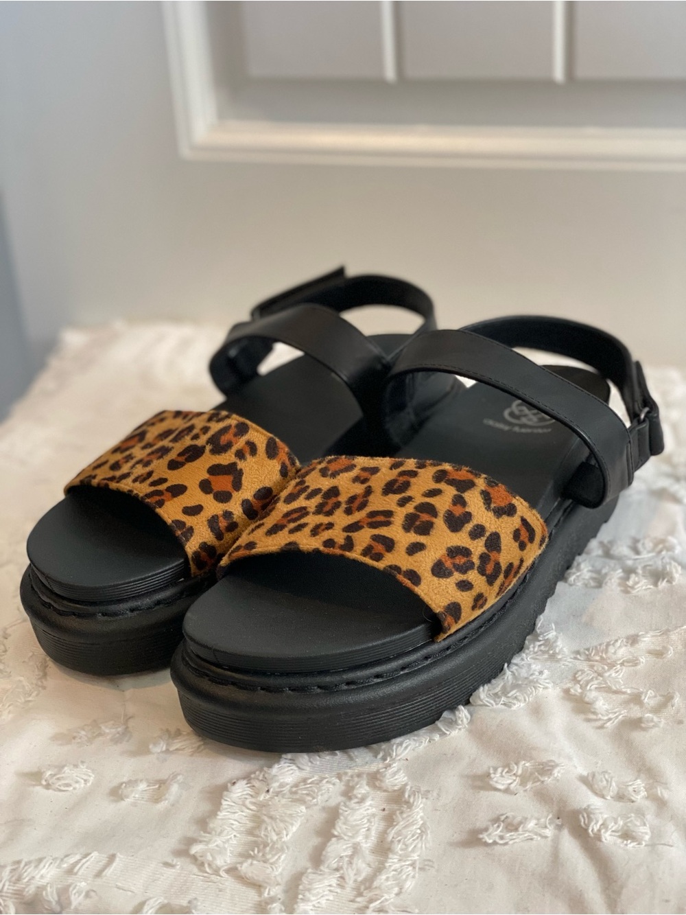 New! Women's Leopard Print Strap Platform Sandals - Black